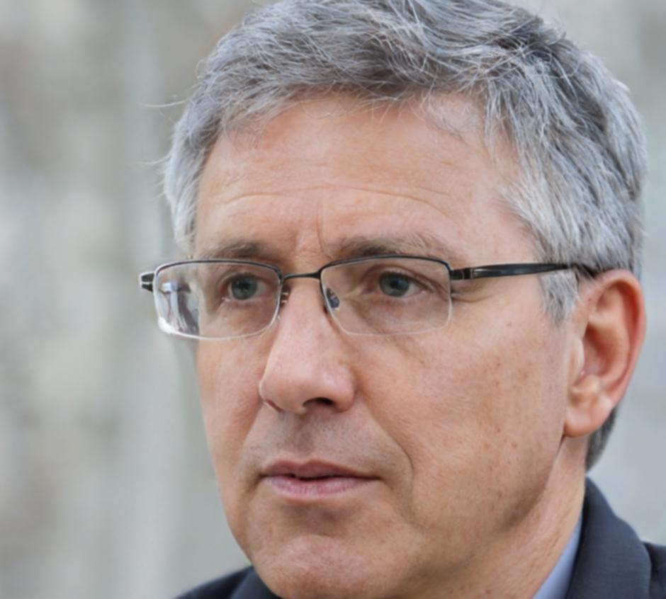 Портрет Альваро Сориано